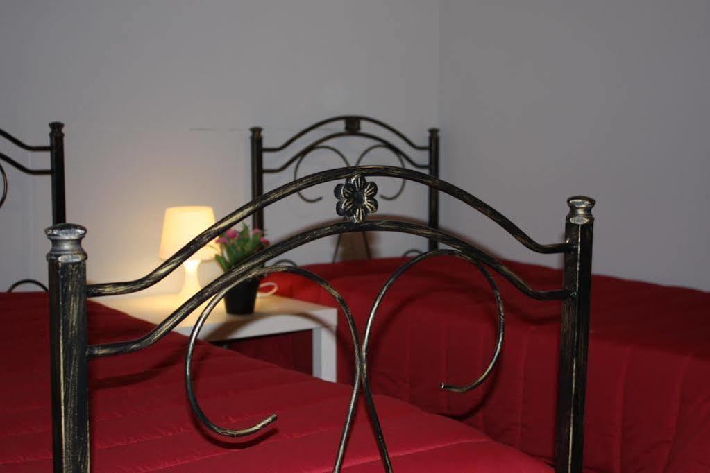 Tra L'Etna E Il Mare B&B Κατάνια Εξωτερικό φωτογραφία